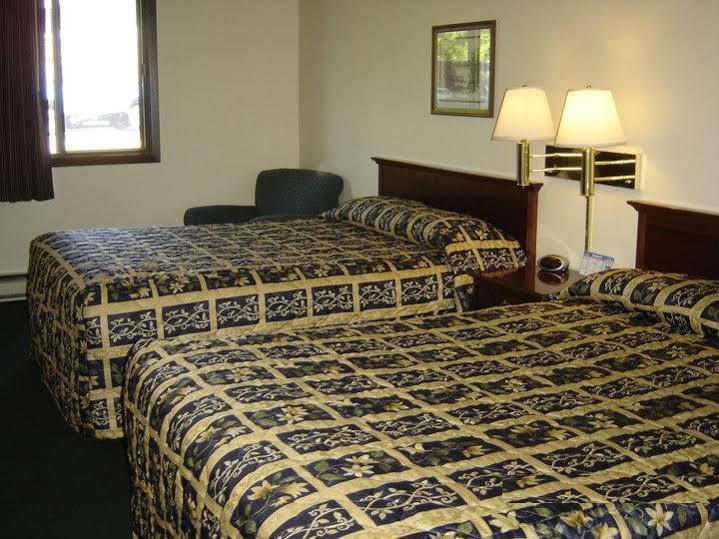 Super 8 By Wyndham Eau Claire I-94 Motel Eksteriør billede