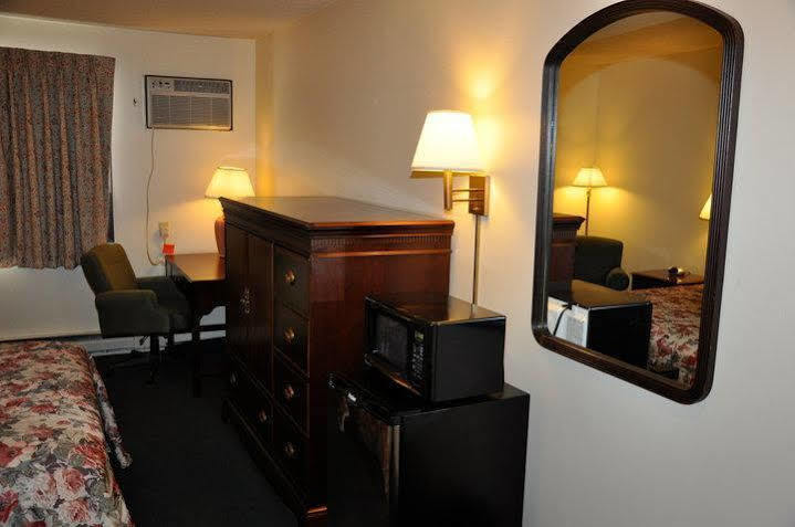 Super 8 By Wyndham Eau Claire I-94 Motel Eksteriør billede