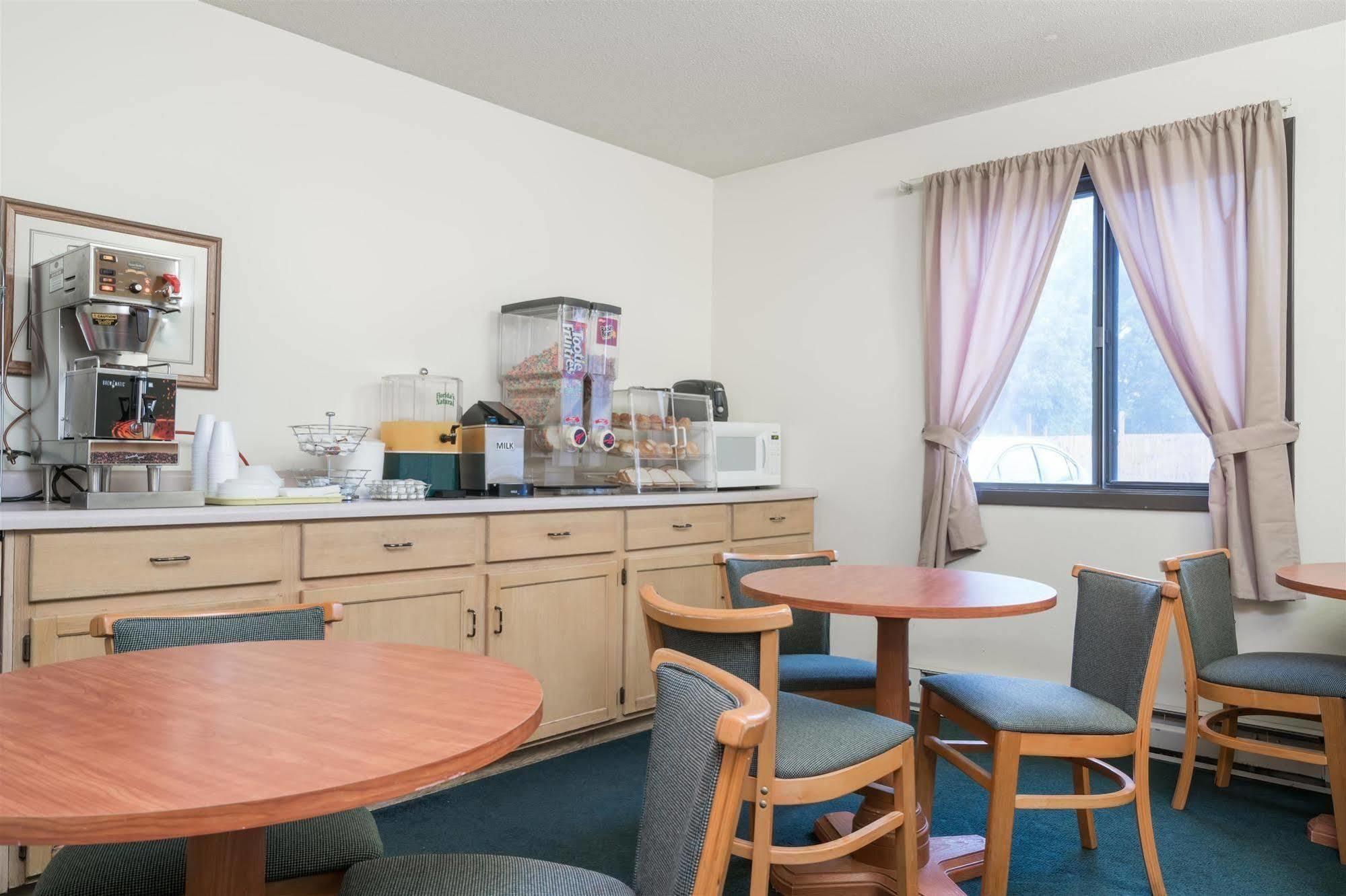 Super 8 By Wyndham Eau Claire I-94 Motel Eksteriør billede